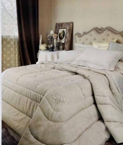 Подушка декоративная Blumarine LAFAYETTE BEIGE бежевая 42x42 Артикул: 94273 Silk-Dreams